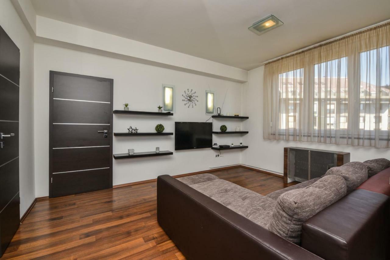 Castle Apartment With Panoramic Balcony Budapest Exterior photo